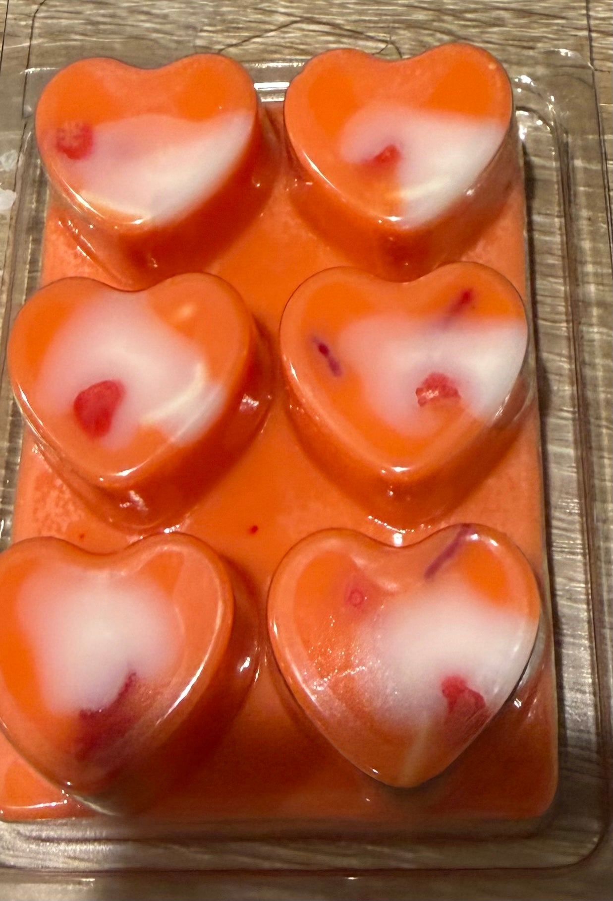 Clam Shell Wax Melts - Roses Are Red - Sprinkles