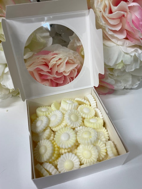Boxed Mini Wax Melts - Peach Magnolia Flowers - Yellow